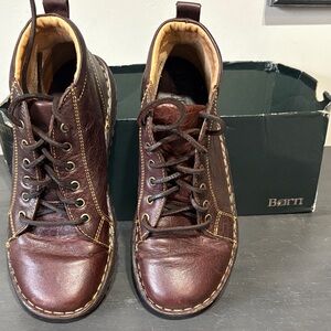 Born Women’s Brown Leather Ankle Boot Digsy 8.5